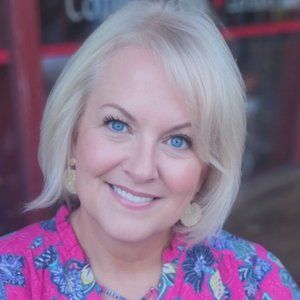 Meet your Posher, Lucinda